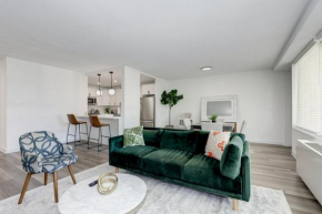 Arlington 2BR: Modern Comfort Meets City Life